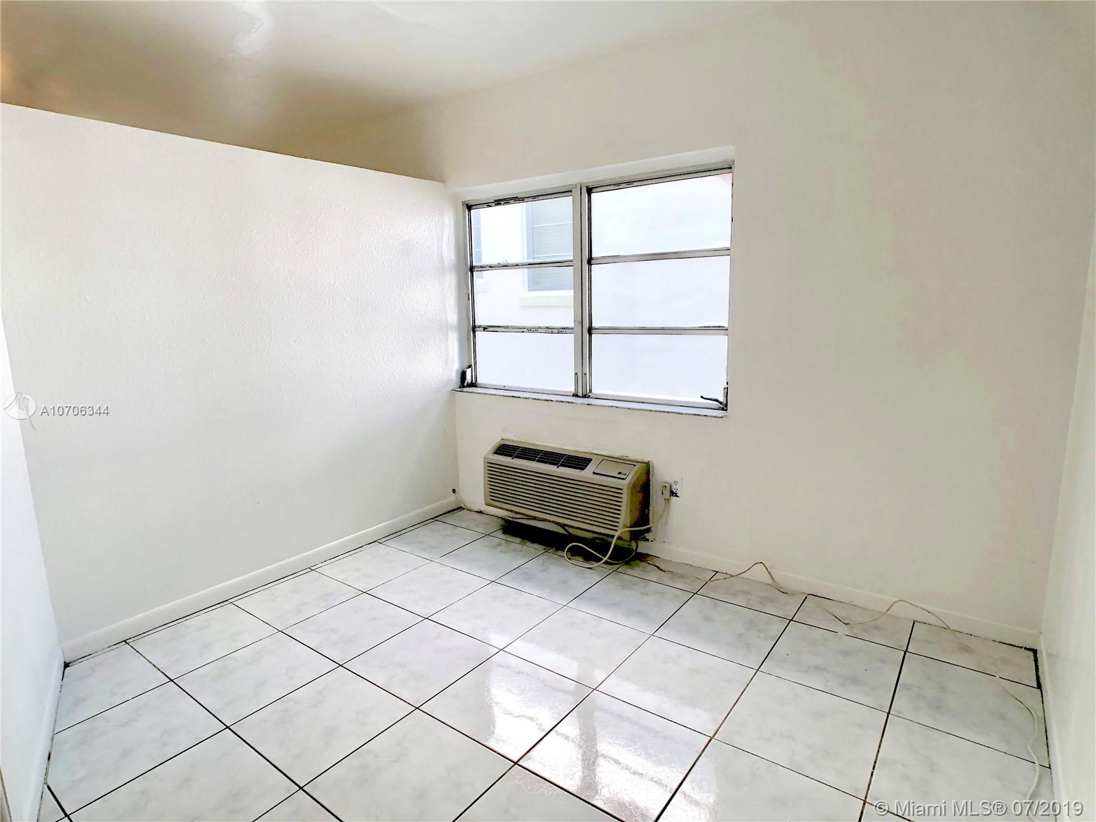 DEL RIO CONDO - Residential