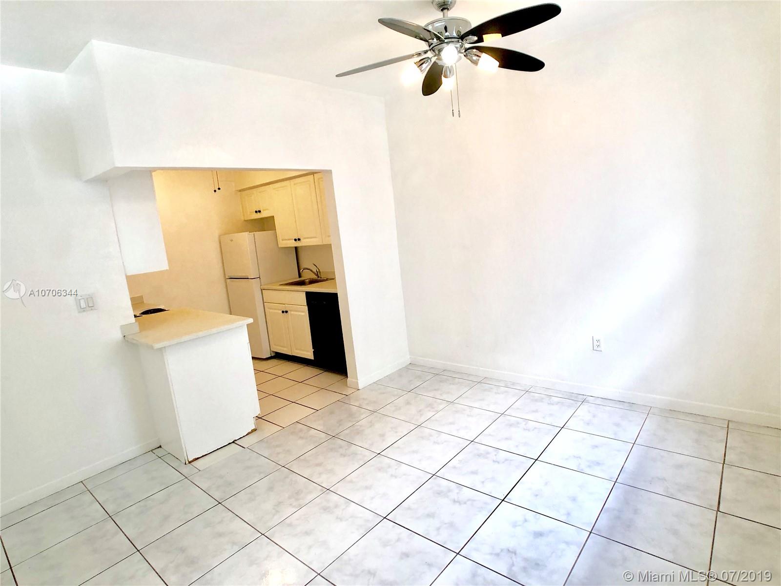 DEL RIO CONDO - Residential