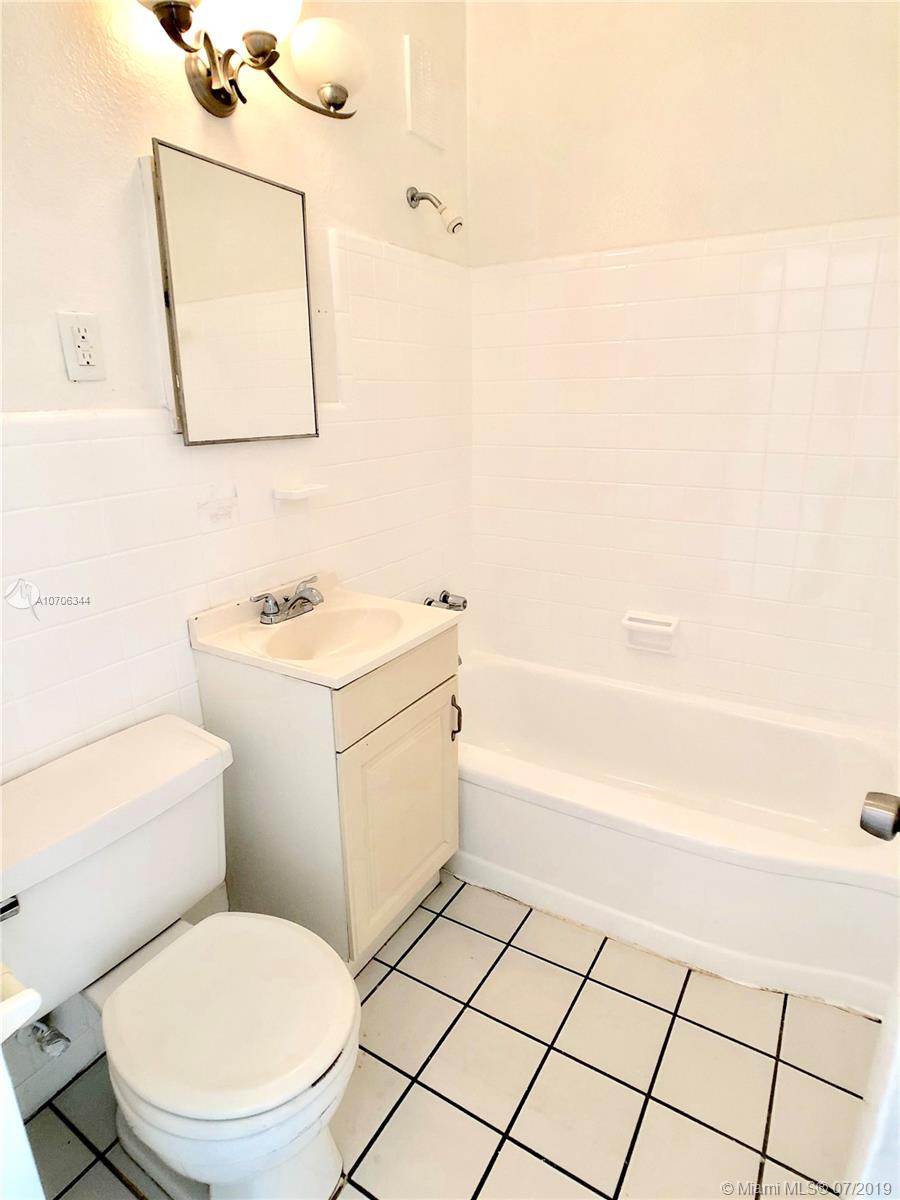 DEL RIO CONDO - Residential