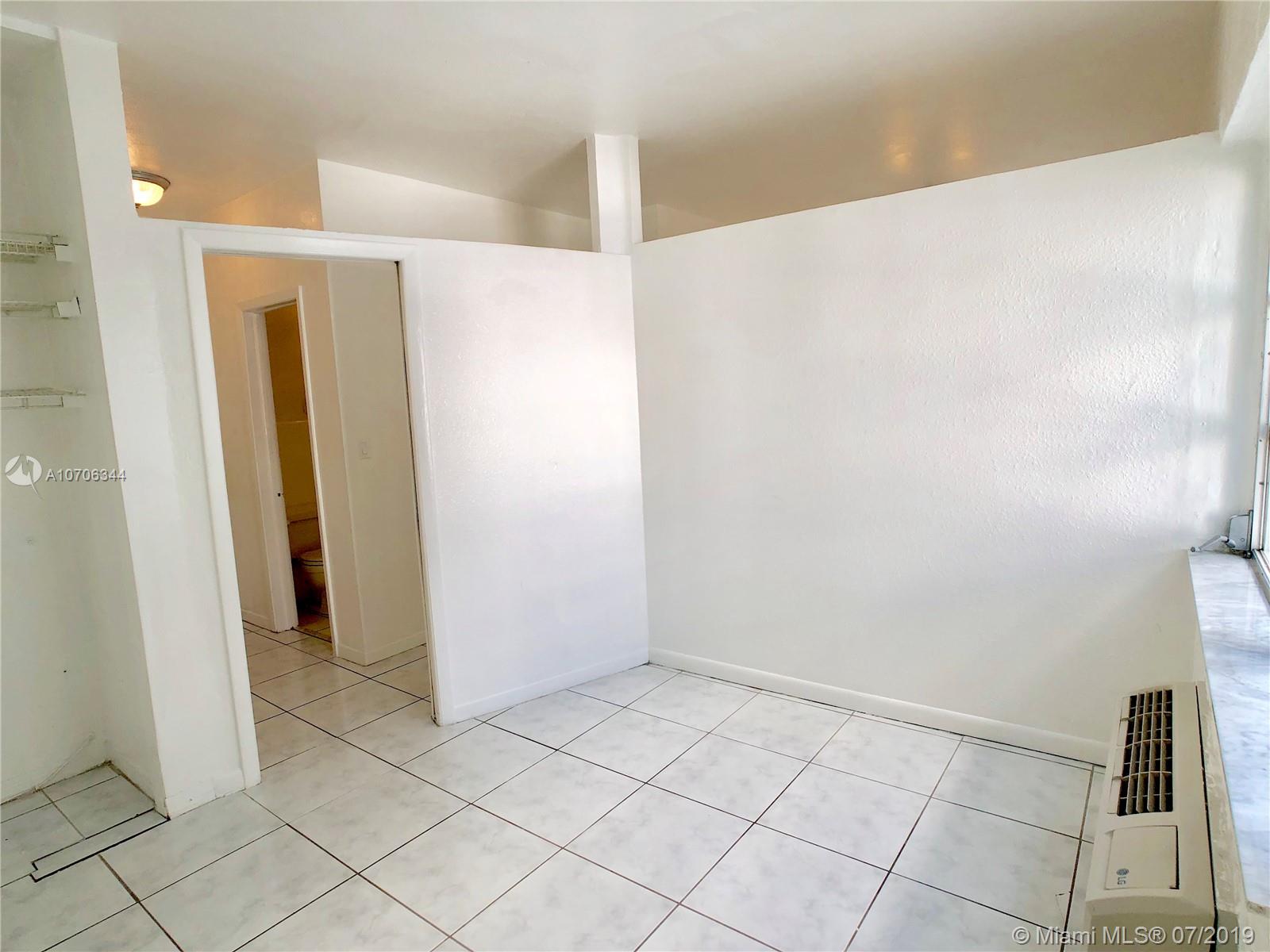 DEL RIO CONDO - Residential