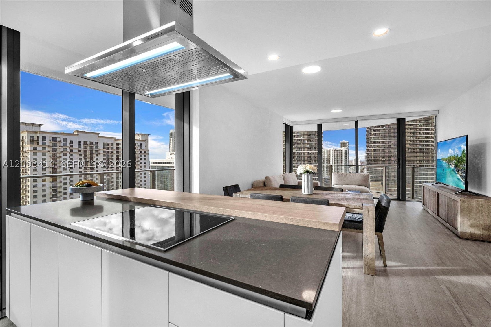 1000 Brickell Plz 3112