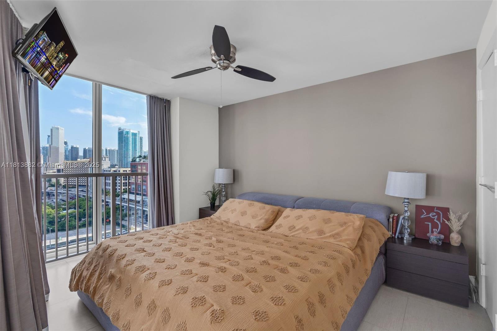 MARINABLUE CONDO - Residential Lease