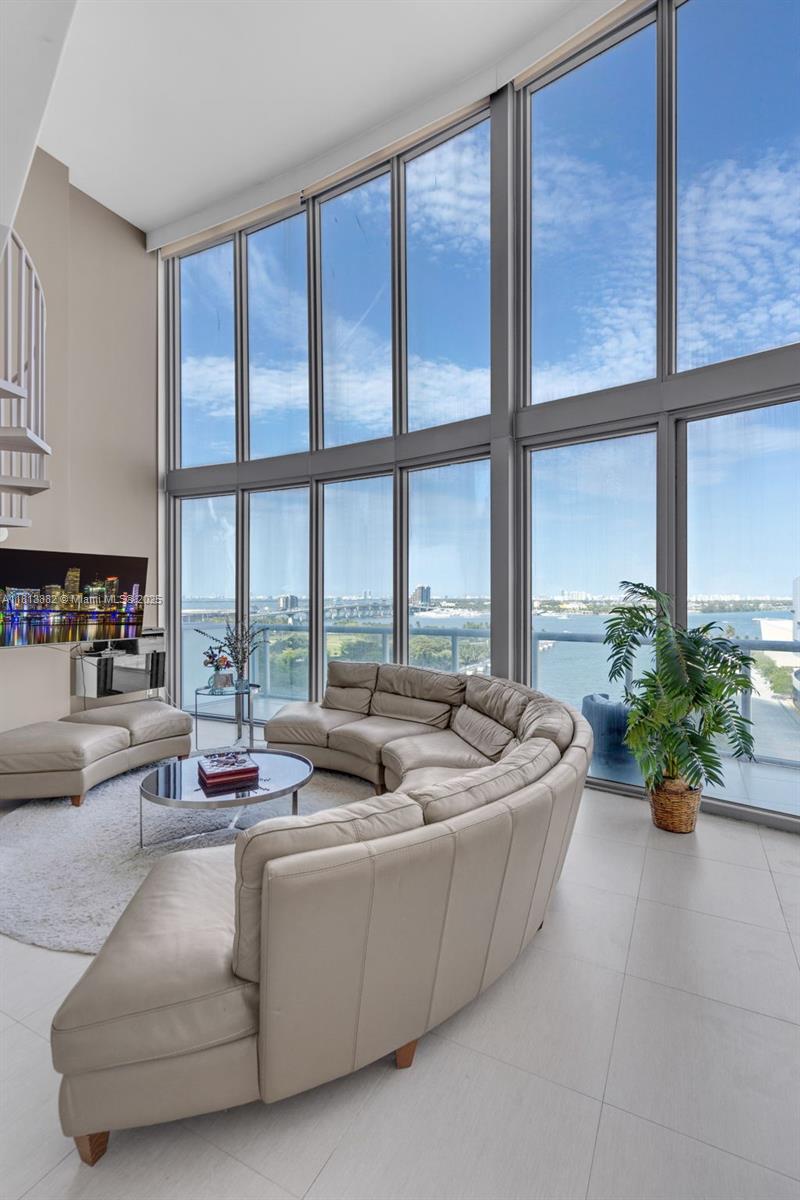 MARINABLUE CONDO - Residential Lease