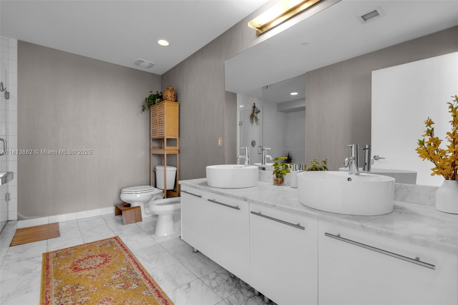 MARINABLUE CONDO - Residential Lease
