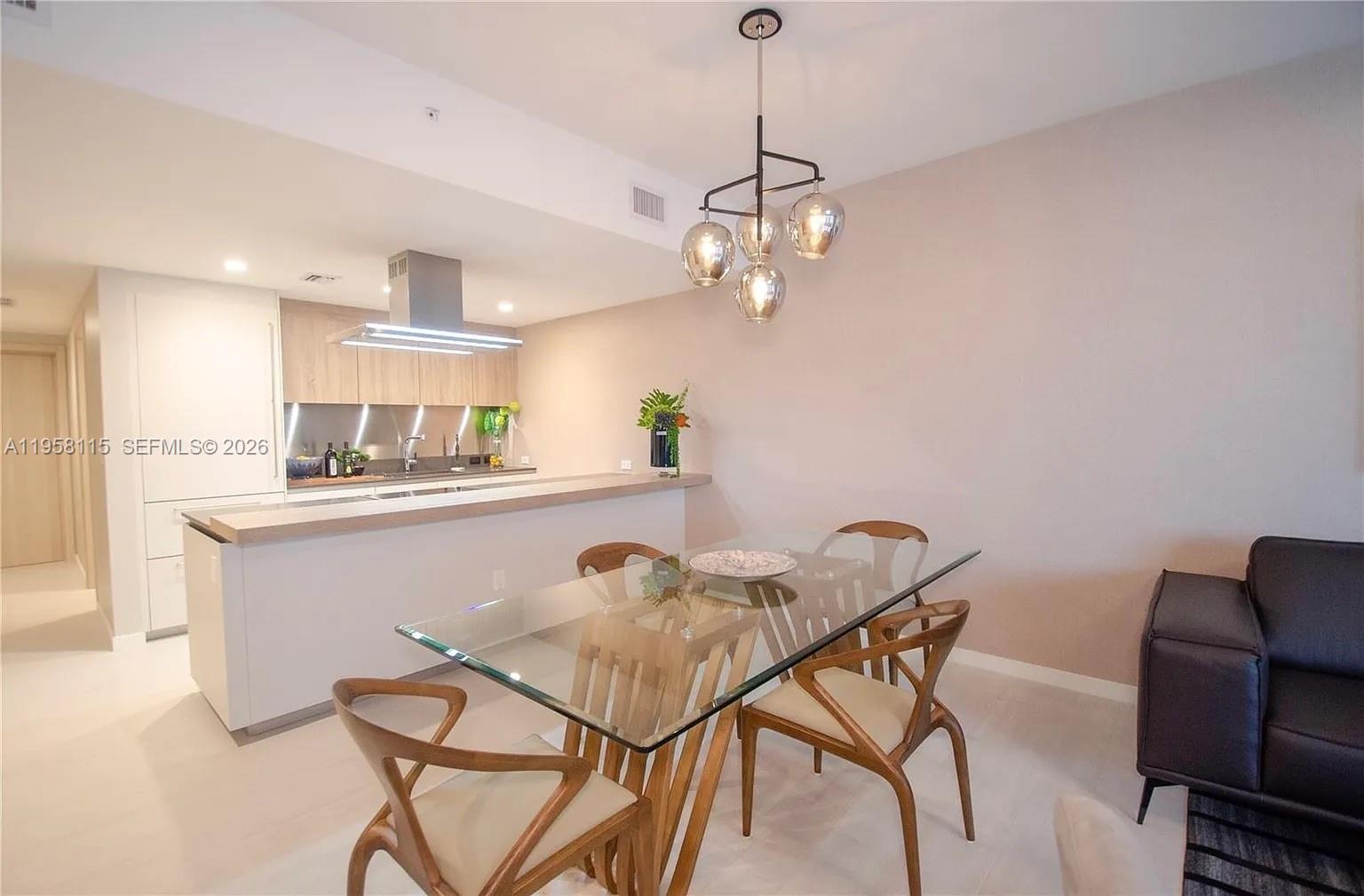 1000 Brickell Plz 4207