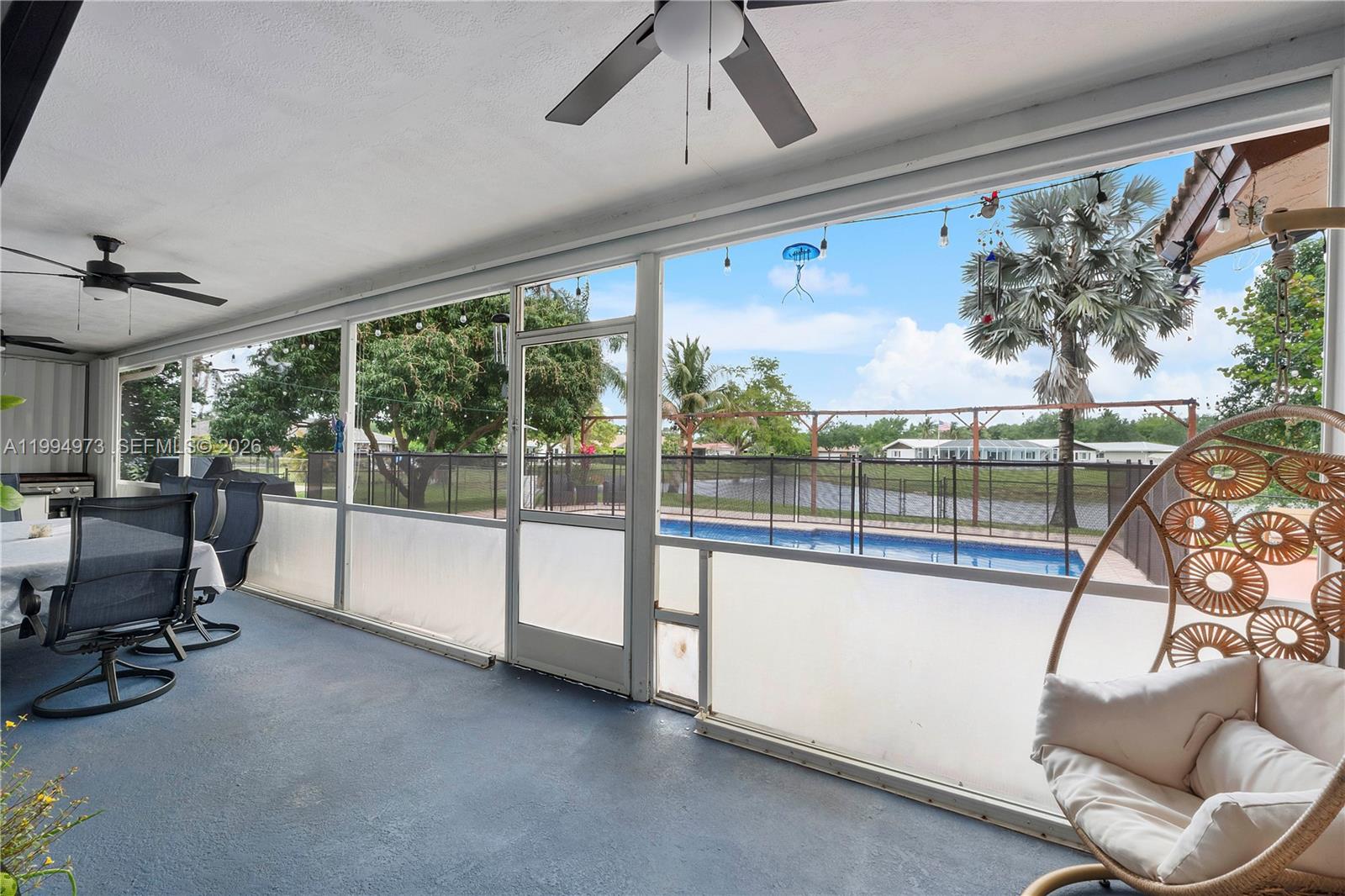 CORAL SPRINGS LAKES - Residential