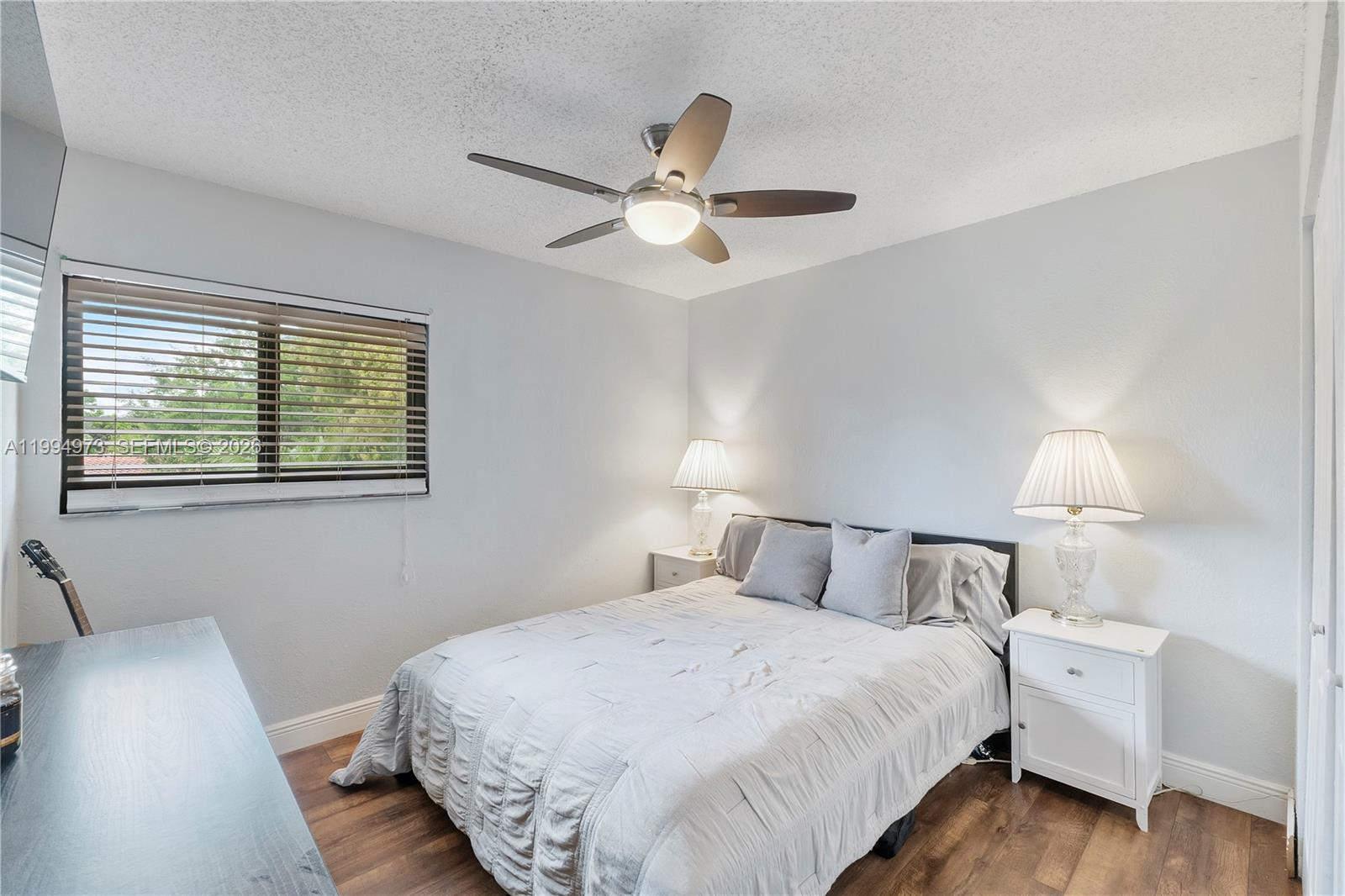 CORAL SPRINGS LAKES - Residential