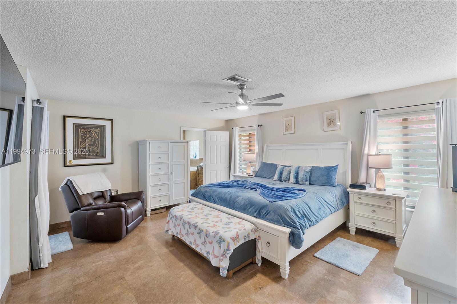 CORAL SPRINGS LAKES - Residential