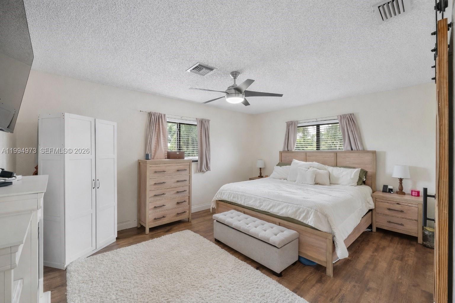 CORAL SPRINGS LAKES - Residential