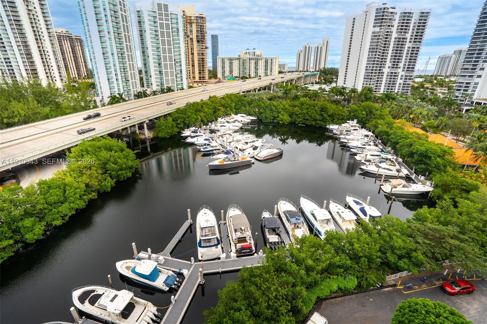 MYSTIC POINTE TOWER 400 C - Residential