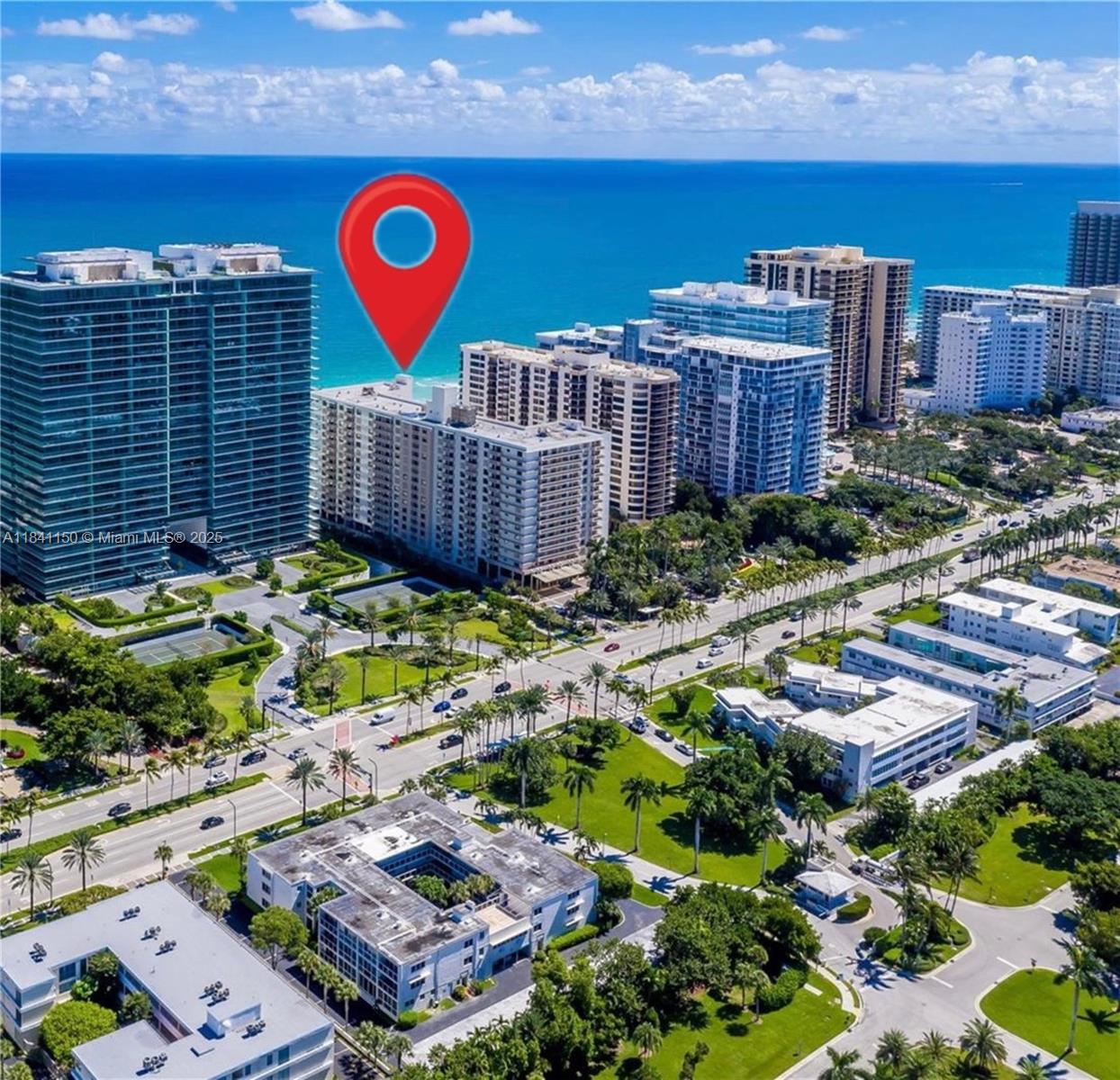 Beautiful and exclusive fully furnished apartment located in the prestigious area of Bal Harbour. The building is oceanfront, offering resort-style amenities, direct beach access, and beach service. Just 4 minutes from the renowned Bal Harbour Shops. Available for 6-month or annual rental.
Available from August 29th. Move-in requires only 2 months: first month and security deposit. The association requires a $500 refundable deposit. Application fee ranges from $100 to $150. Approval process takes approximately 2 to 3 weeks.