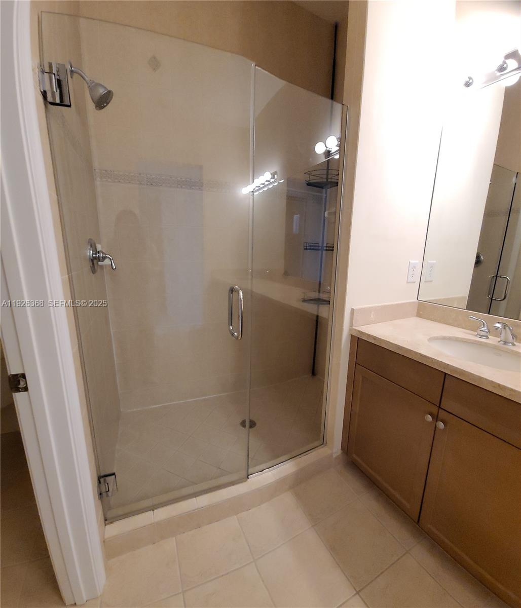 HERON BAY COMMERCIAL - Residential Lease