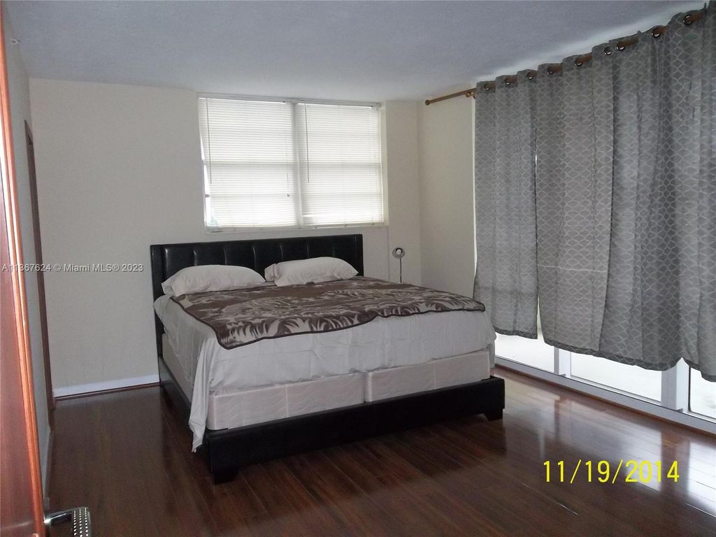 Photo of 3001 S Ocean Dr #527, Hollywood, FL 33019 (MLS # A11367624)