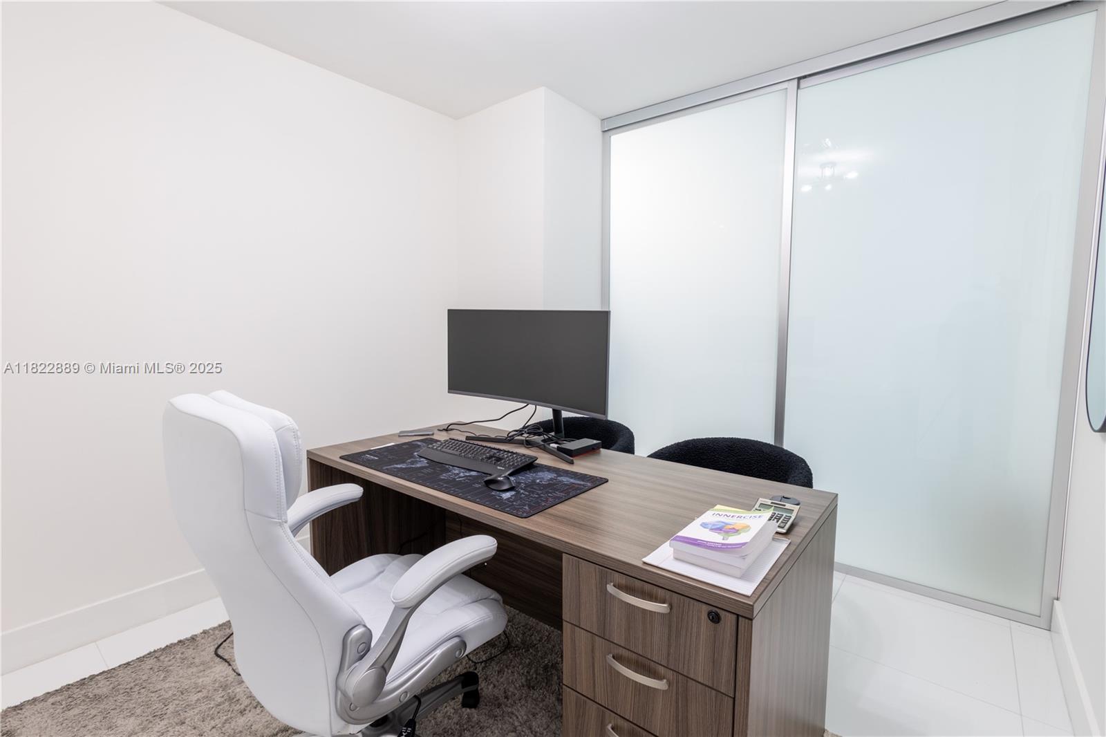 900 BISCAYNE BAY CONDO - Residential