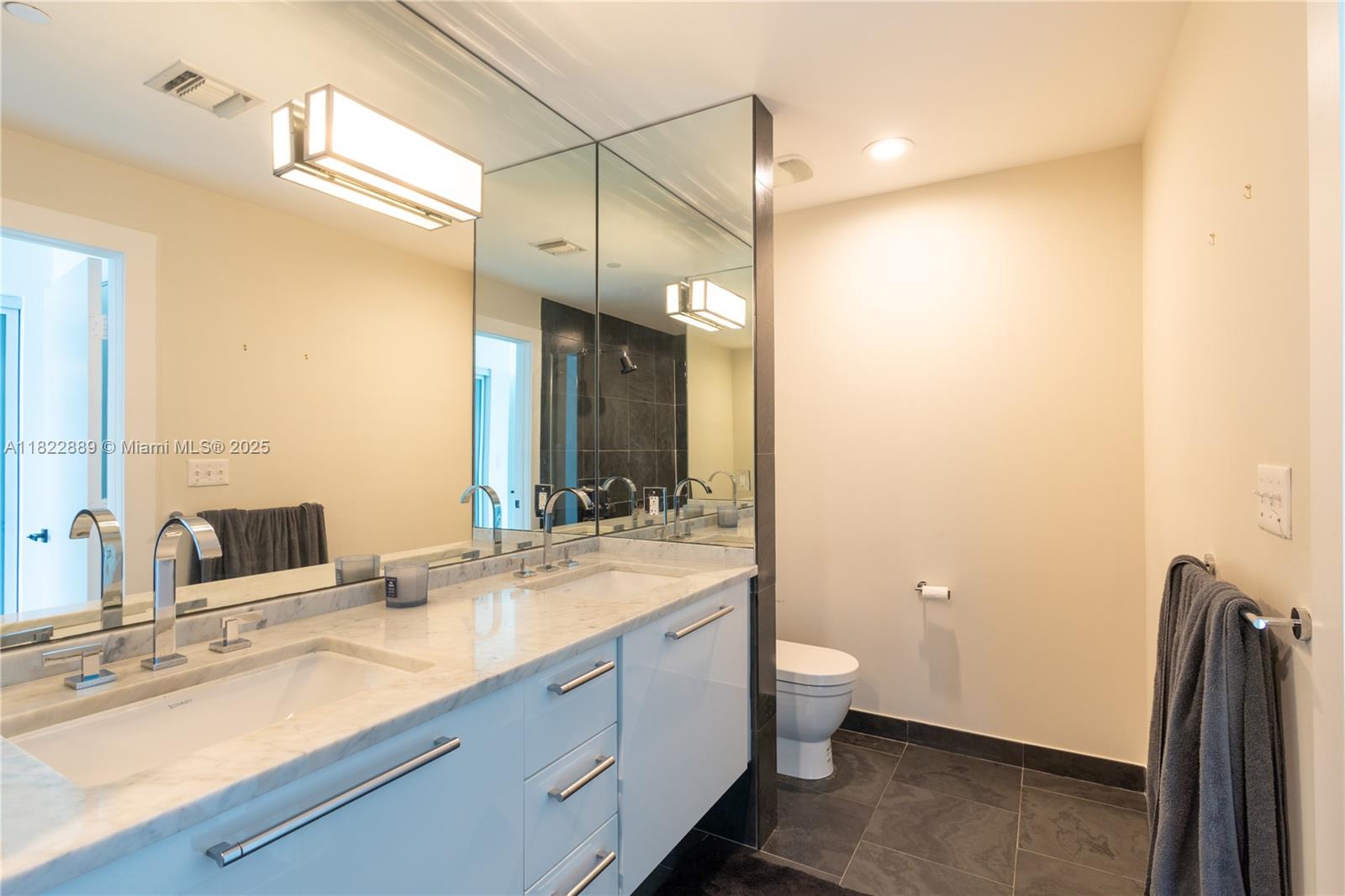 900 BISCAYNE BAY CONDO - Residential
