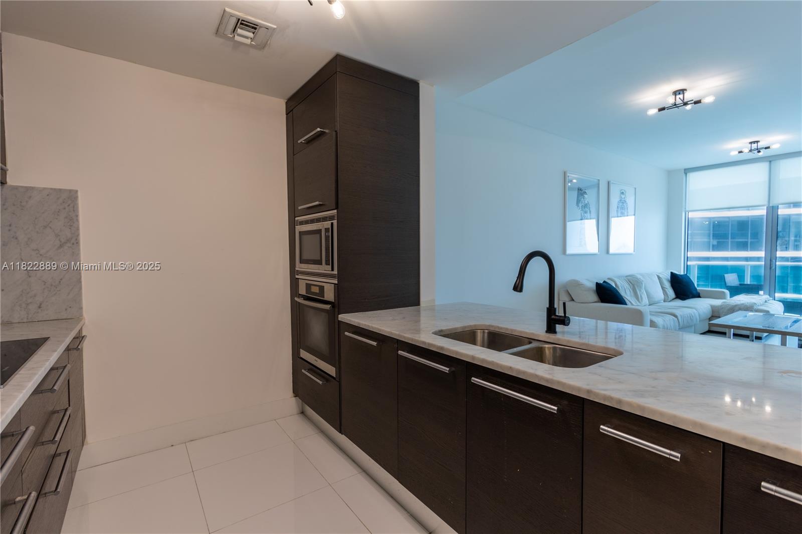 900 BISCAYNE BAY CONDO - Residential