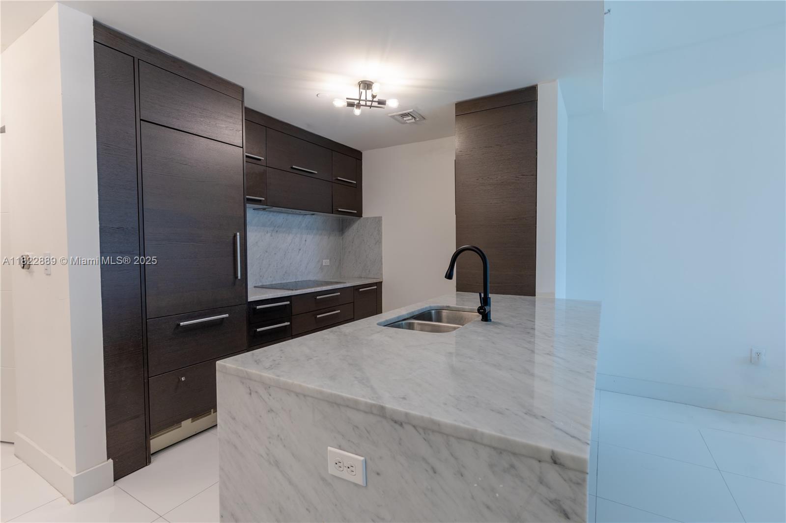 900 BISCAYNE BAY CONDO - Residential