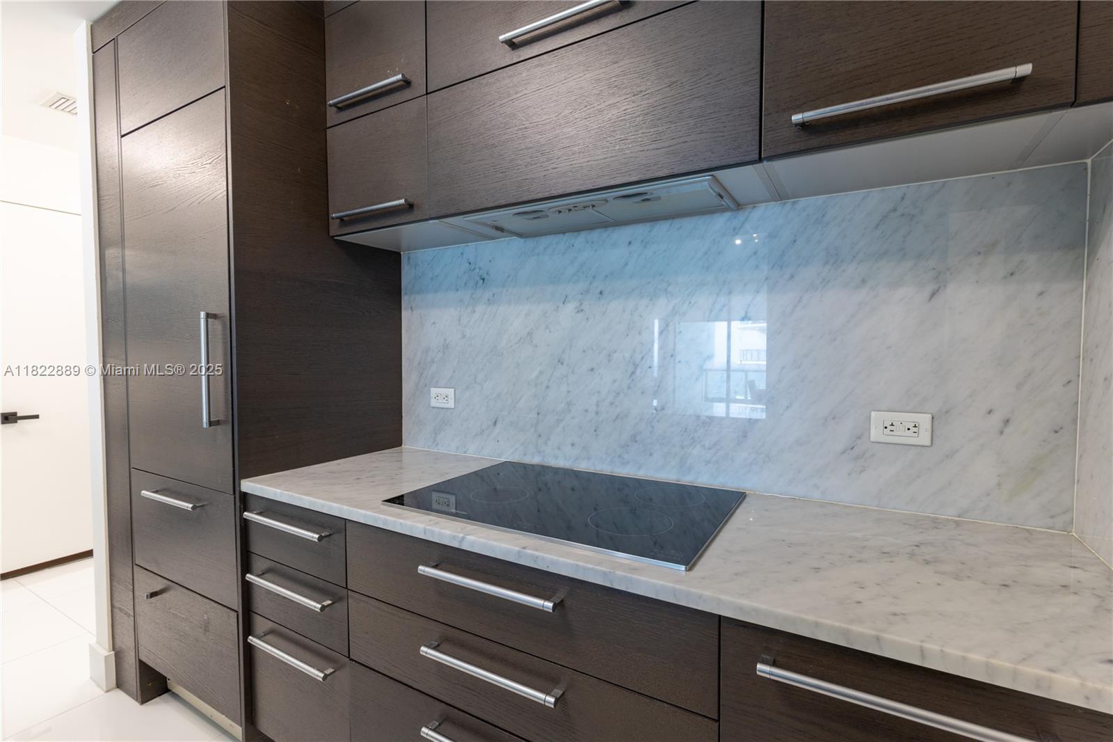 900 BISCAYNE BAY CONDO - Residential