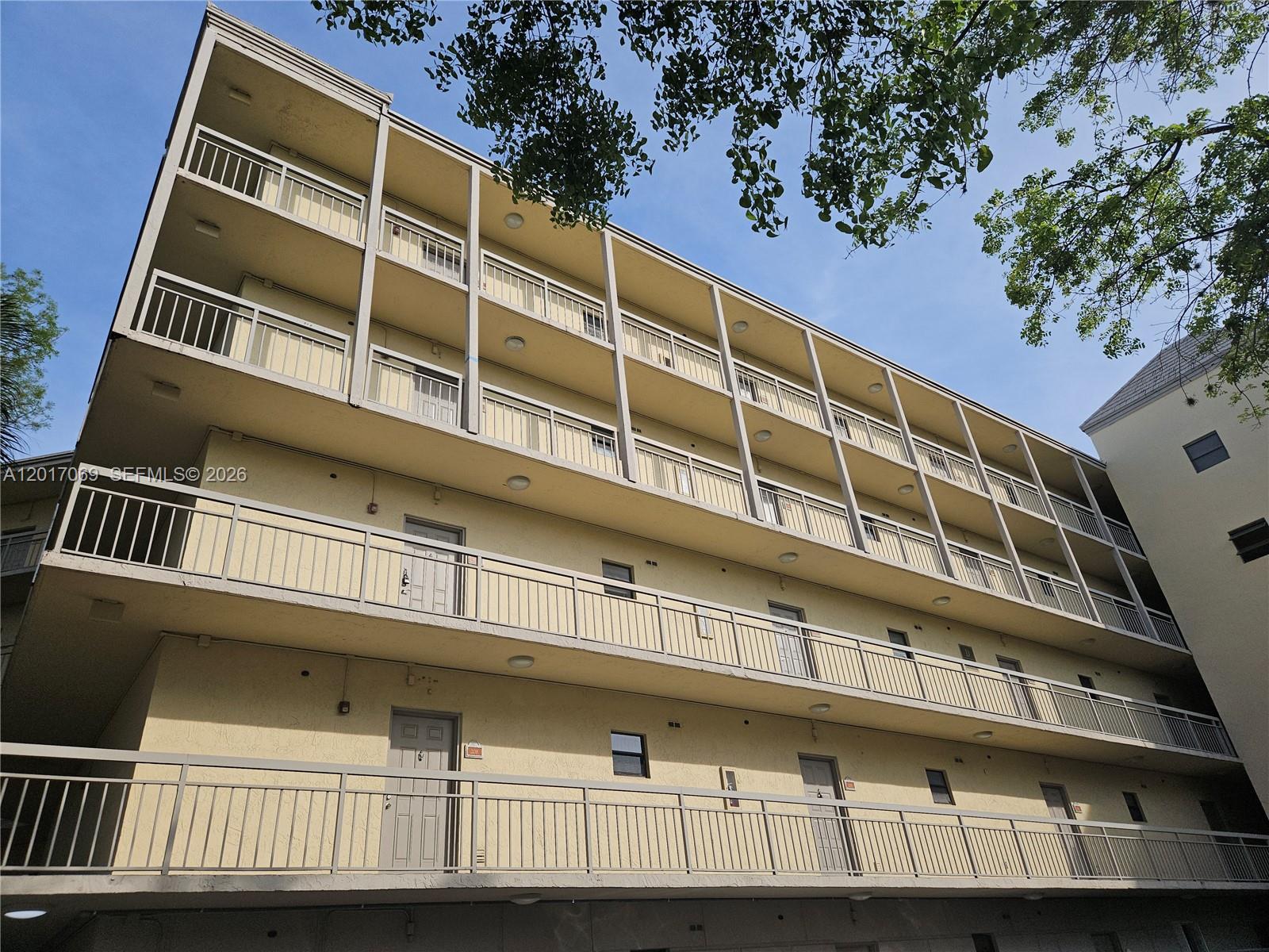 LAS VISTAS AT DORAL CONDO - Residential Lease