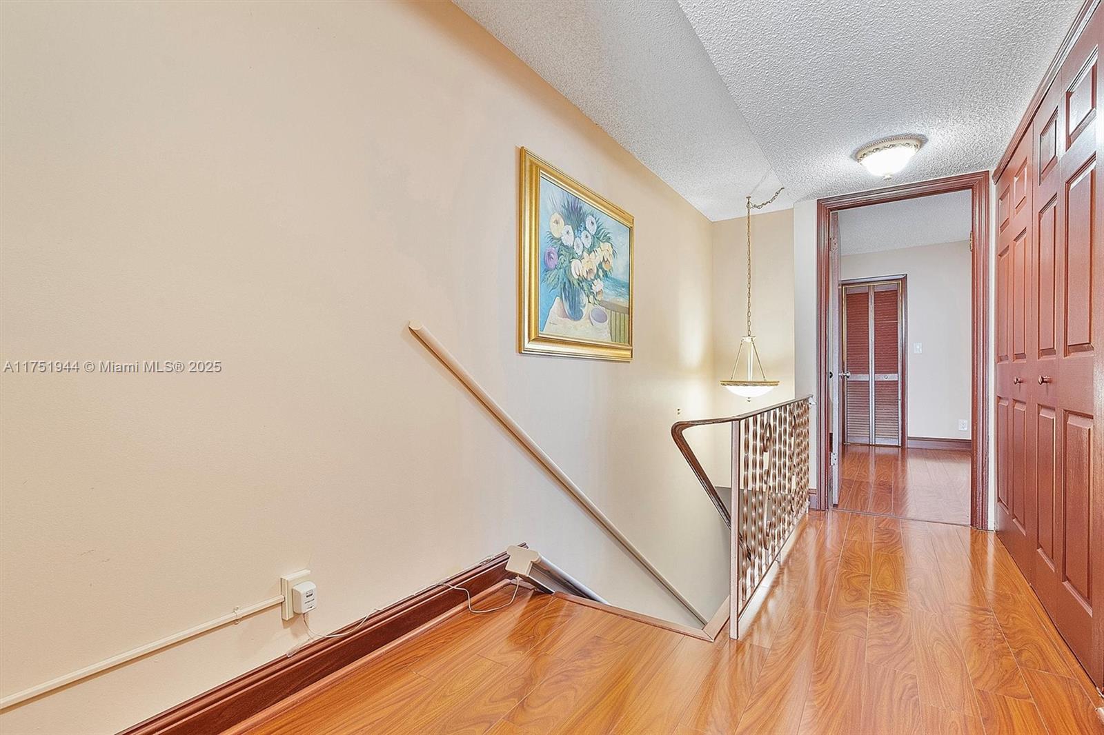 TOWNHOUSES OF VENETIAN PA - Residential