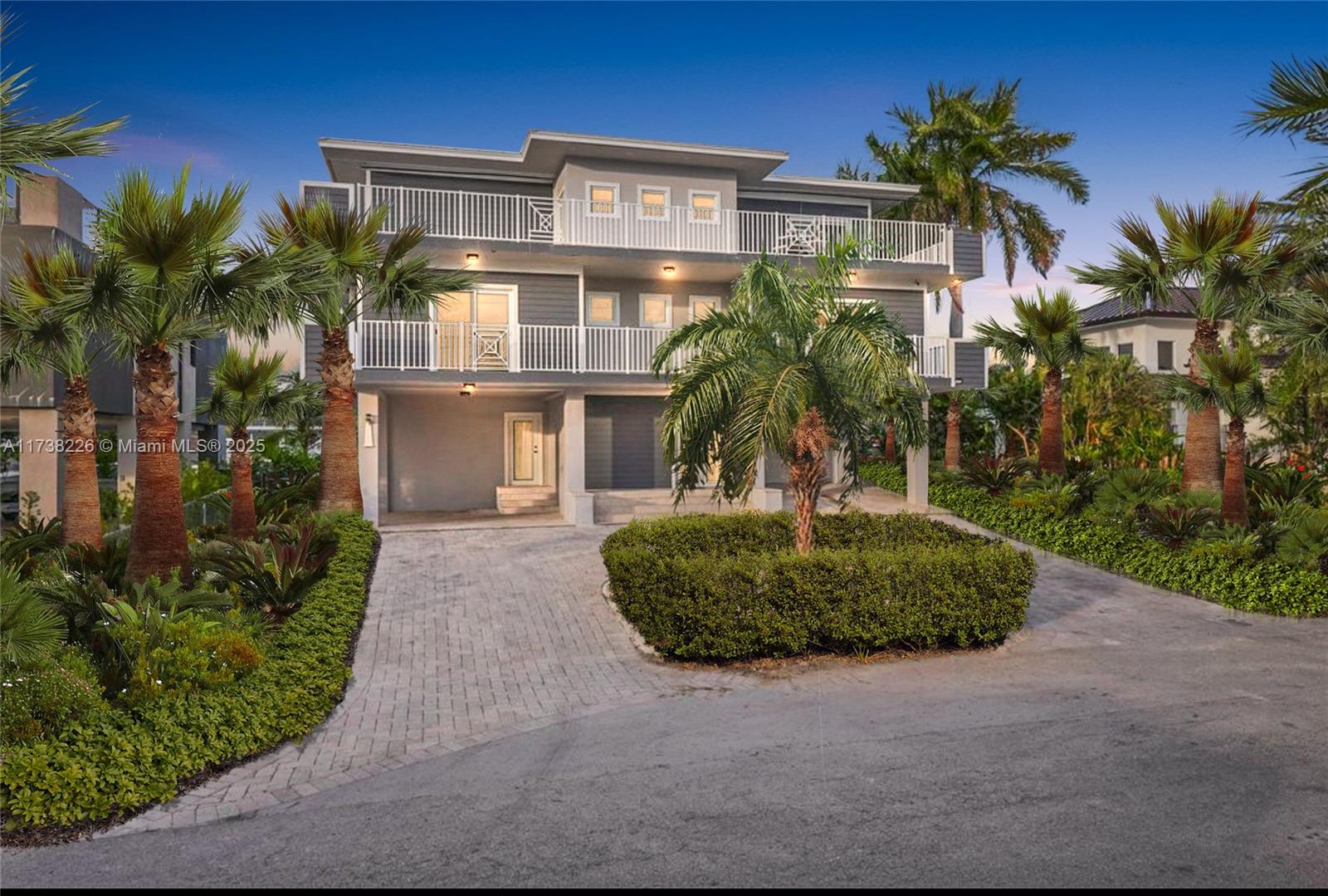 OCEAN ISLE ESTATE - Residential