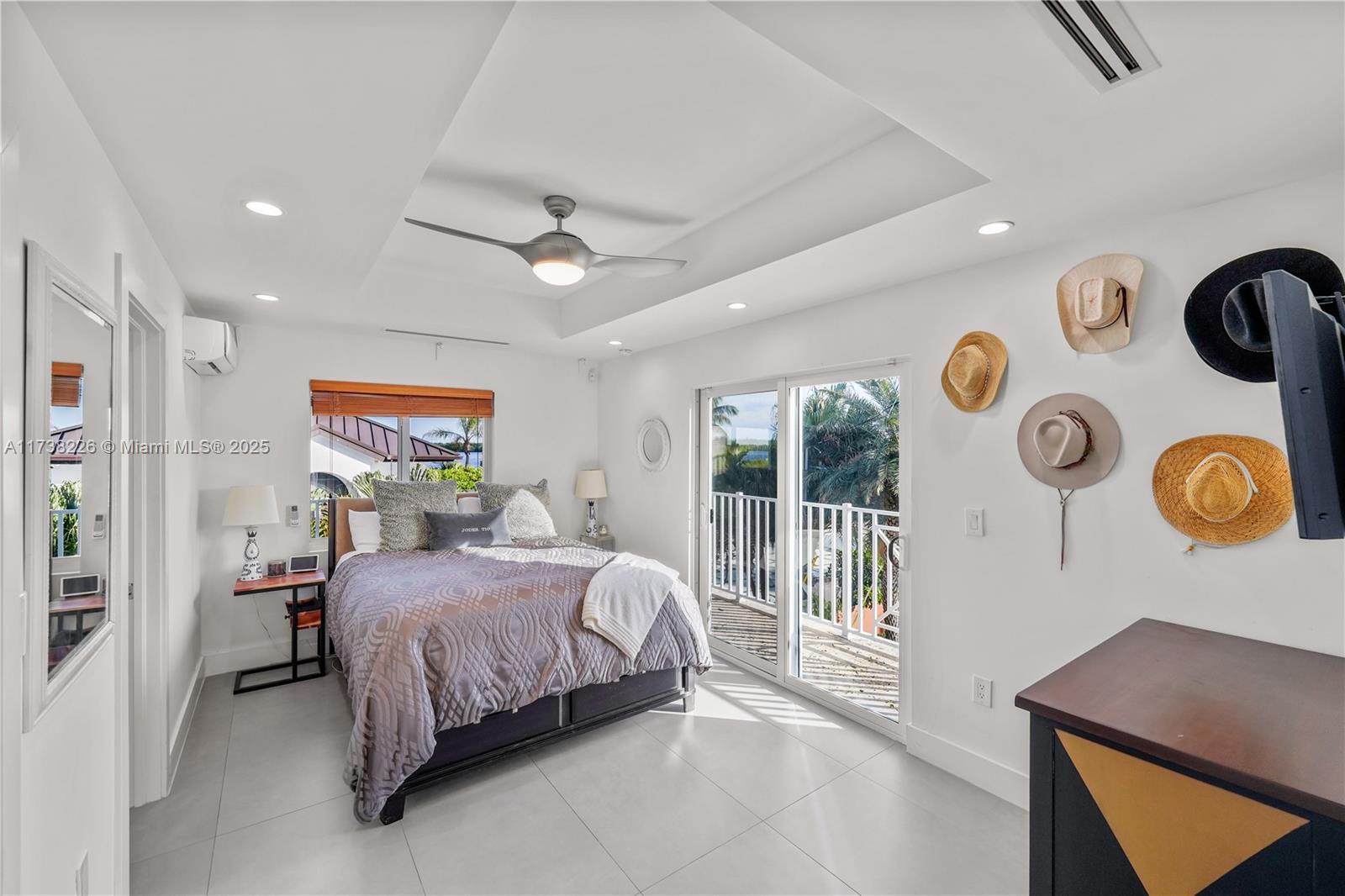 OCEAN ISLE ESTATE - Residential