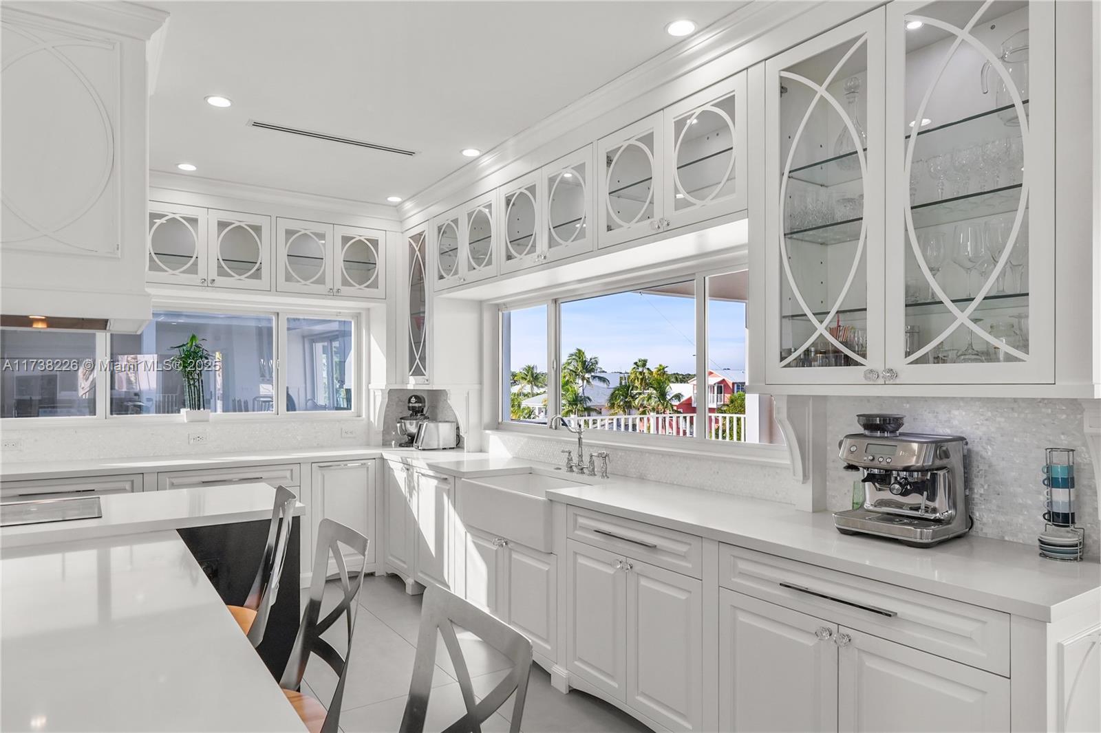 OCEAN ISLE ESTATE - Residential
