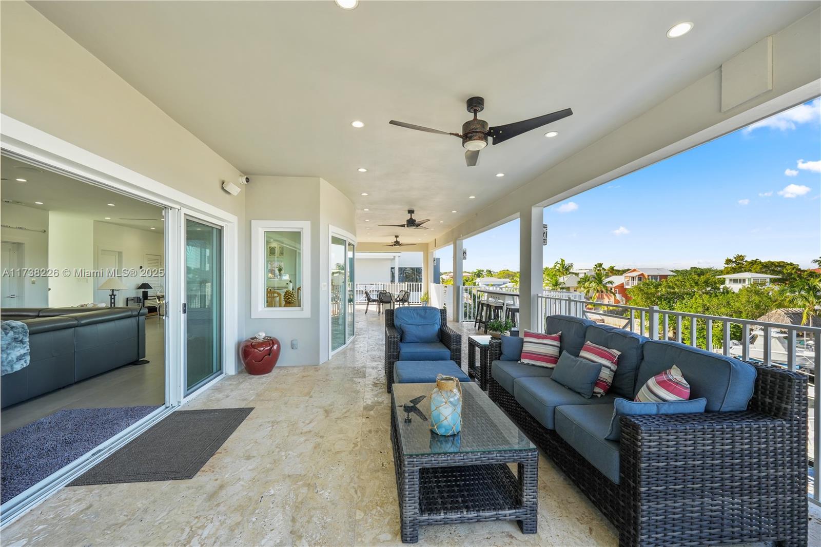 OCEAN ISLE ESTATE - Residential