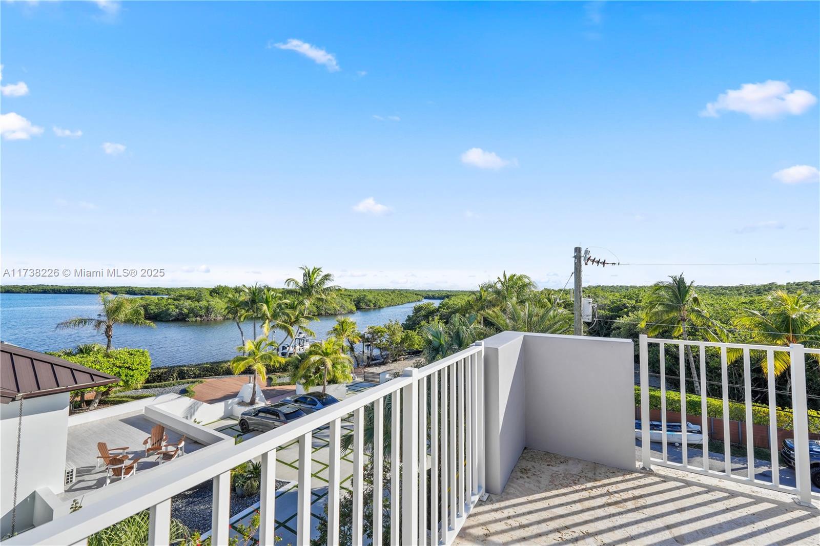 OCEAN ISLE ESTATE - Residential