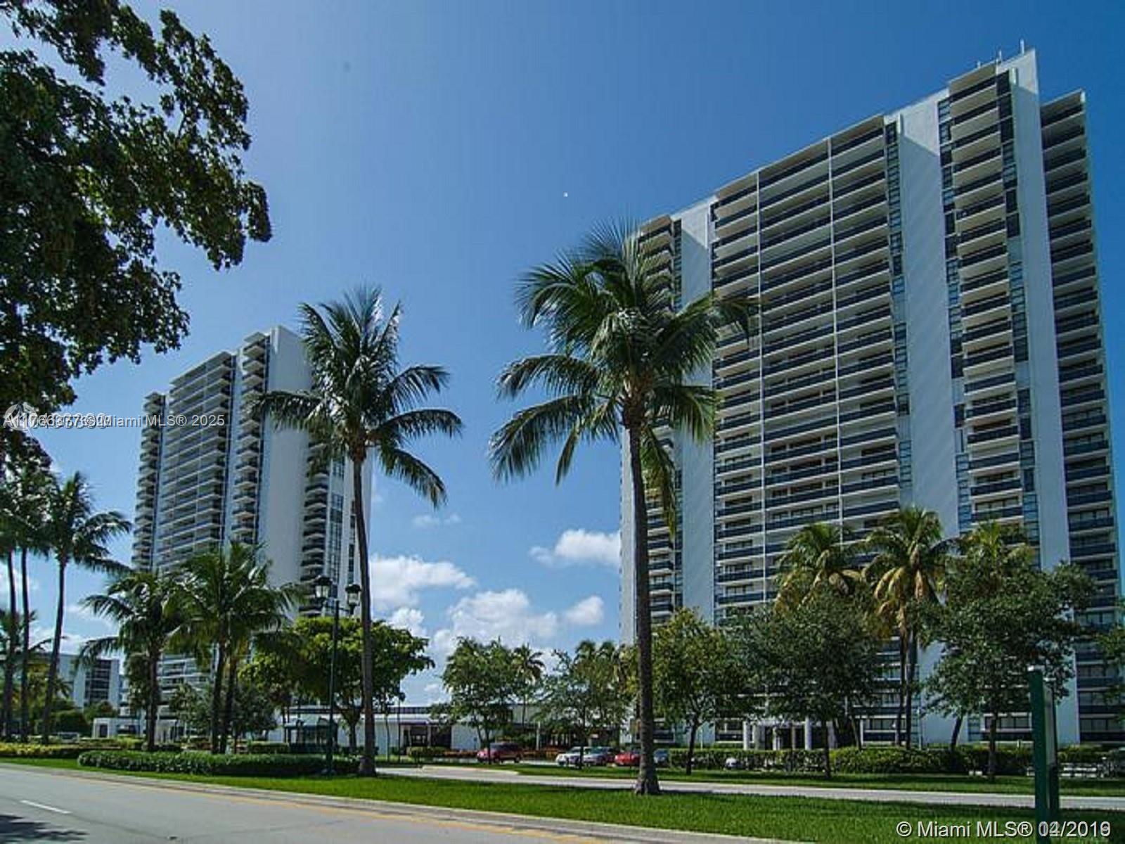 Property for Sale at 3675 N Country Club Dr 1010, Aventura, Miami-Dade County, Florida - Bedrooms: 2 
Bathrooms: 2  - $399,000