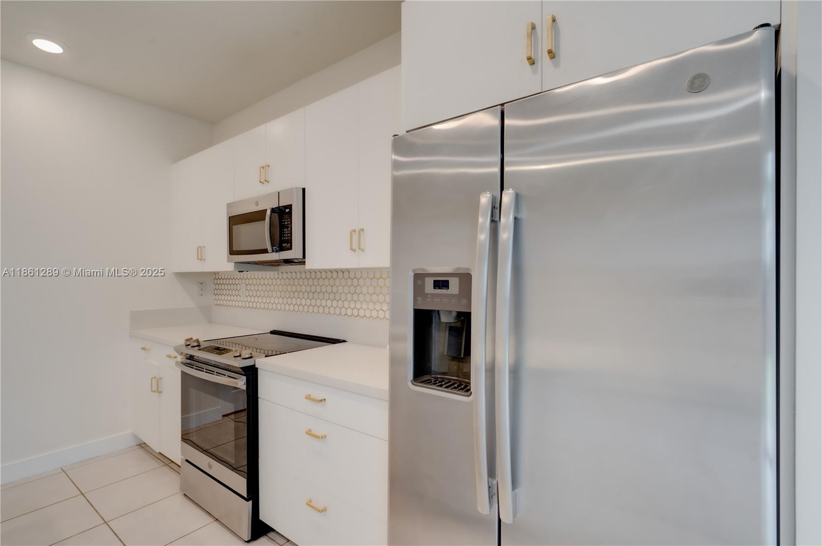 DUNNWOODY LAKE - Residential Lease