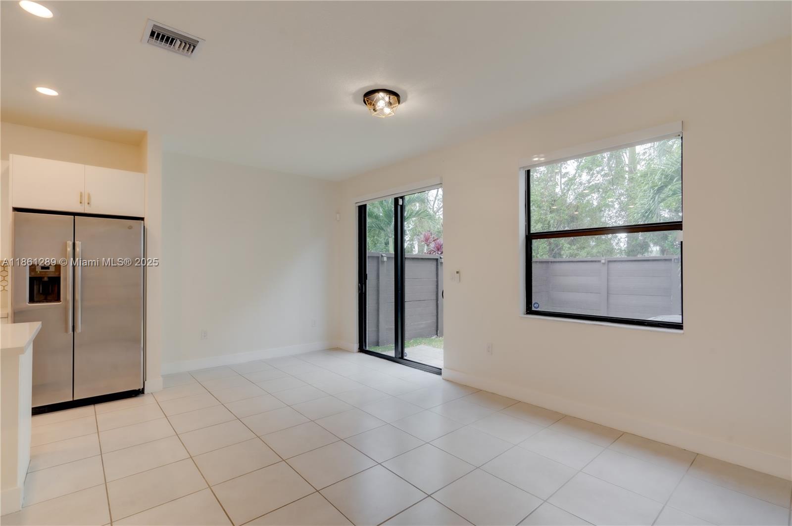 DUNNWOODY LAKE - Residential Lease