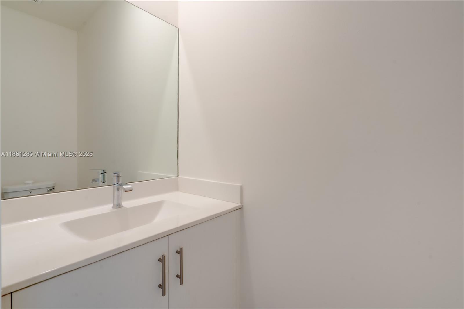DUNNWOODY LAKE - Residential Lease