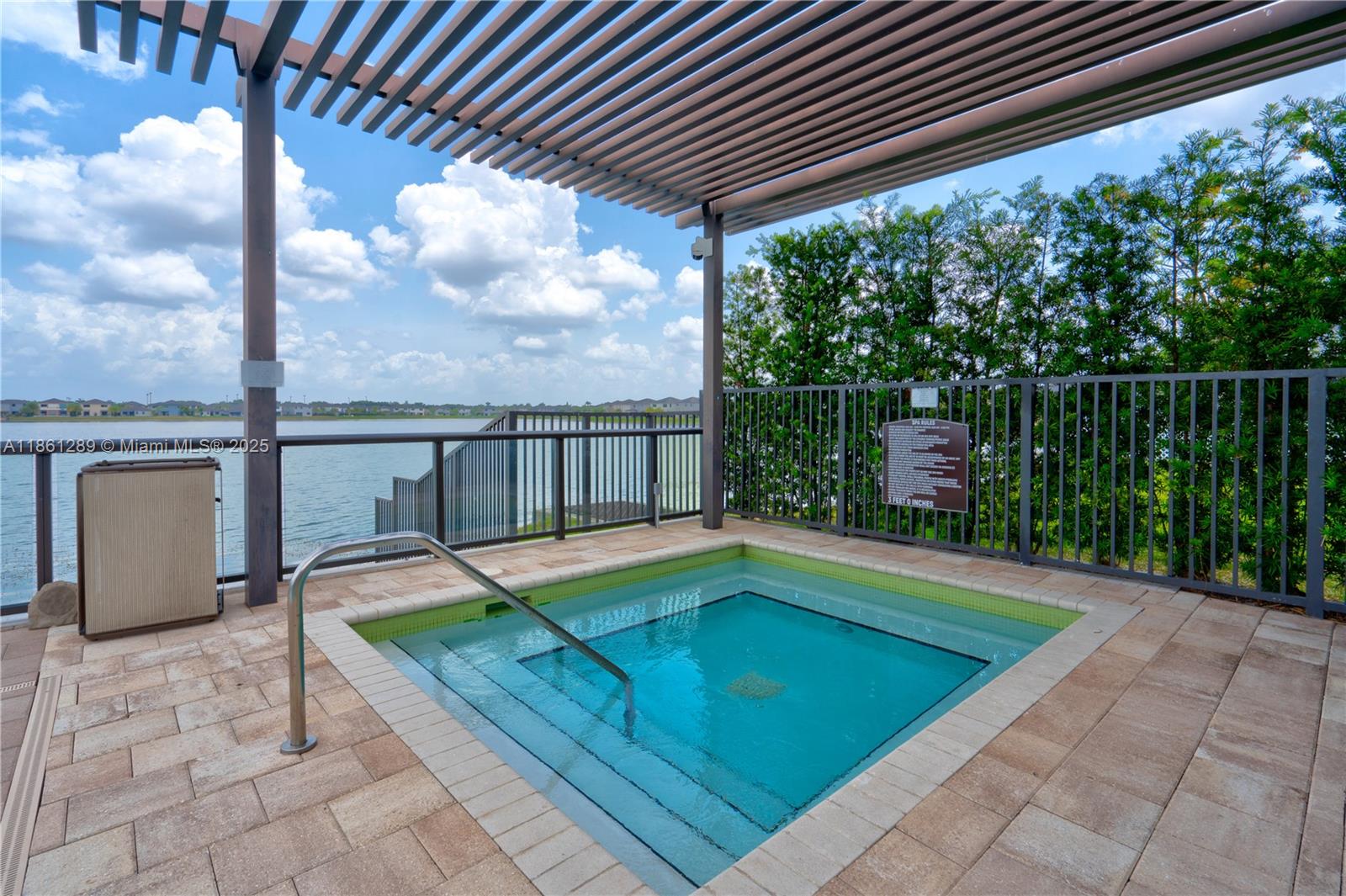DUNNWOODY LAKE - Residential Lease