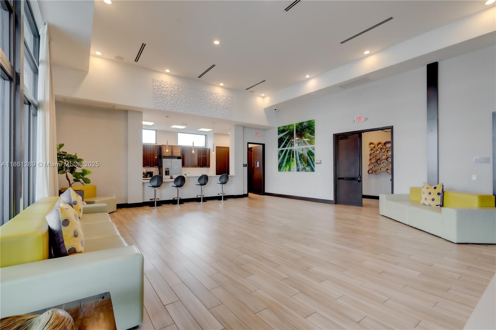 DUNNWOODY LAKE - Residential Lease