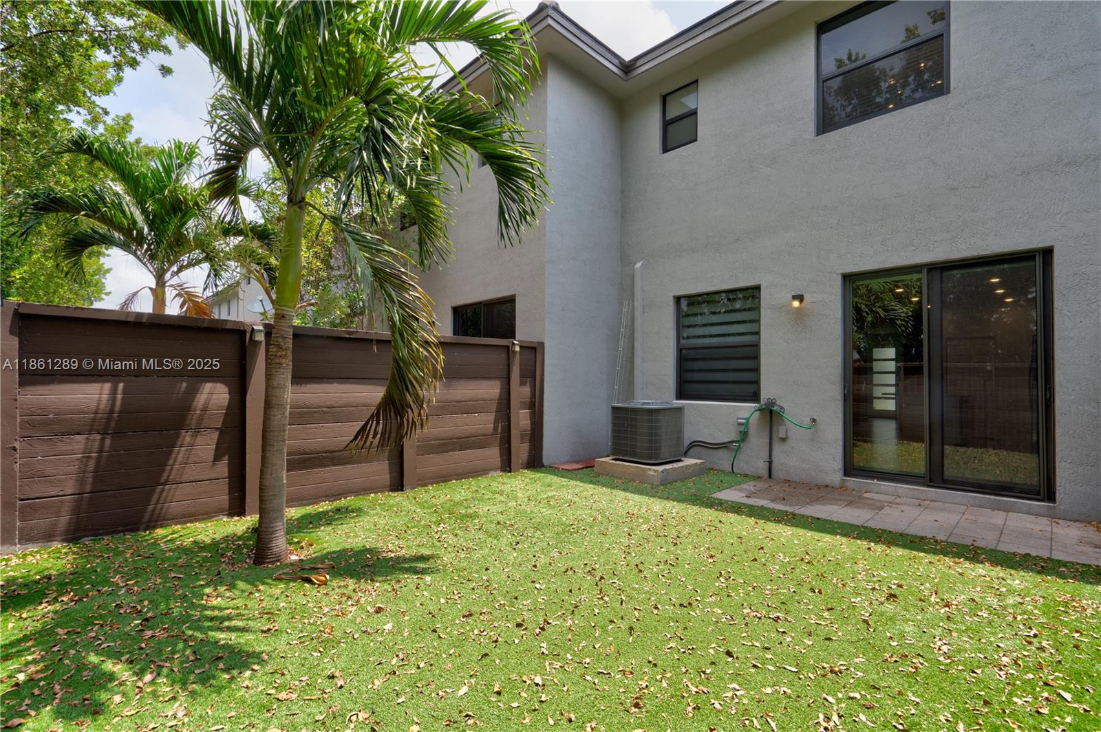 DUNNWOODY LAKE - Residential Lease