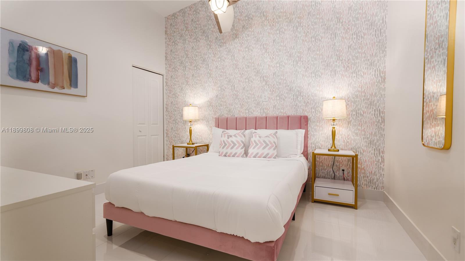 CHAMBERS LAND CO SUB NE1/ - Residential