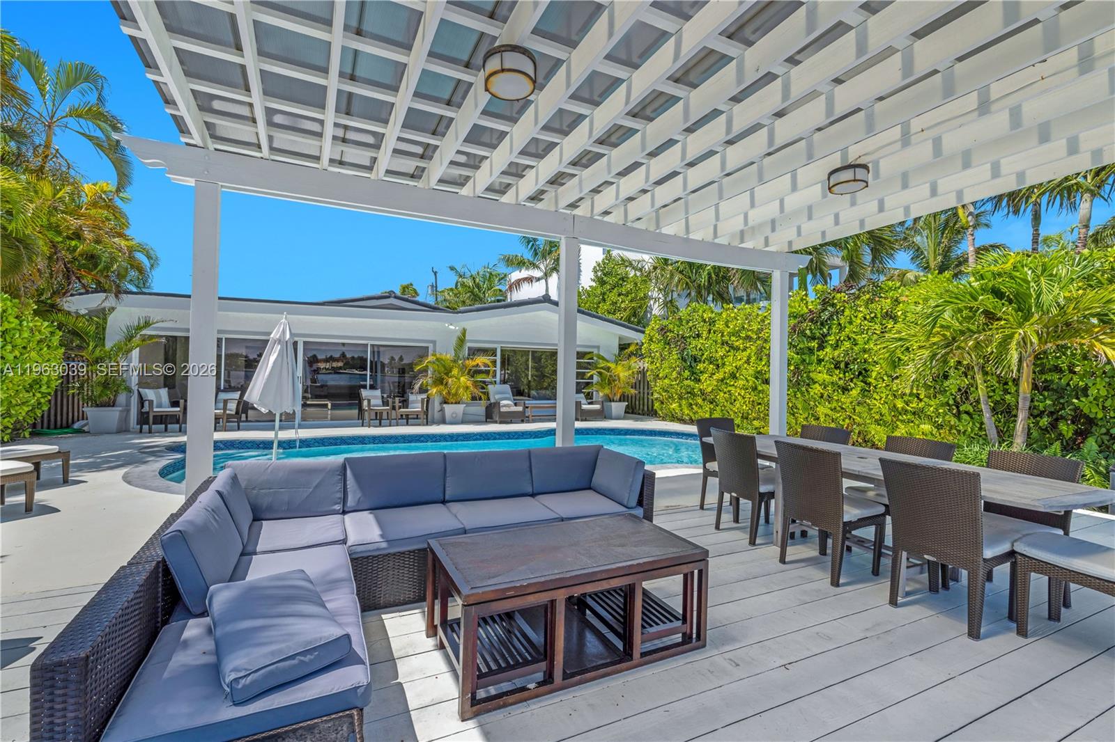 BISCAYNE BEACH-2ND ADDN - Residential