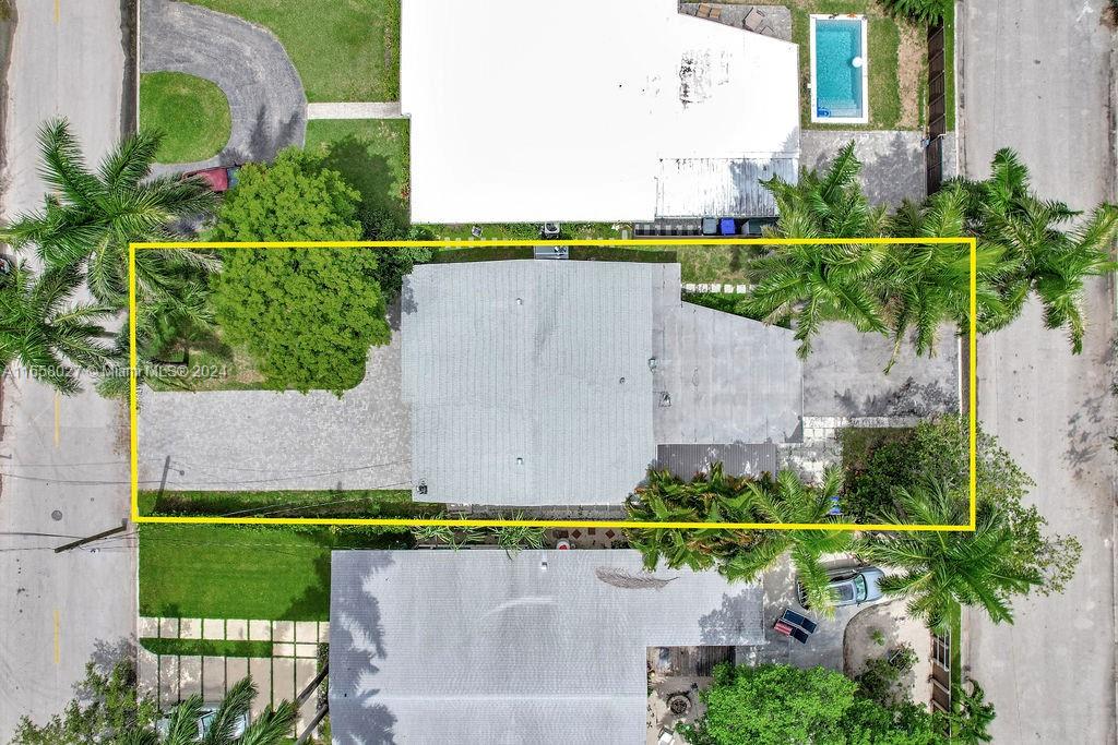 HOLLYWOOD LAKES SECTION - Residential