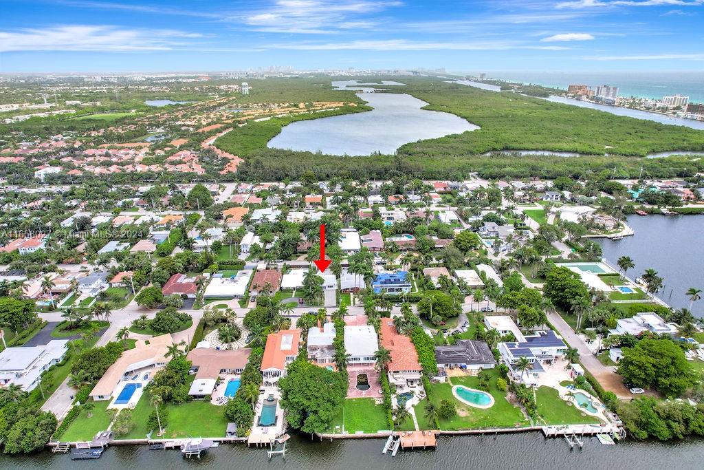 HOLLYWOOD LAKES SECTION - Residential