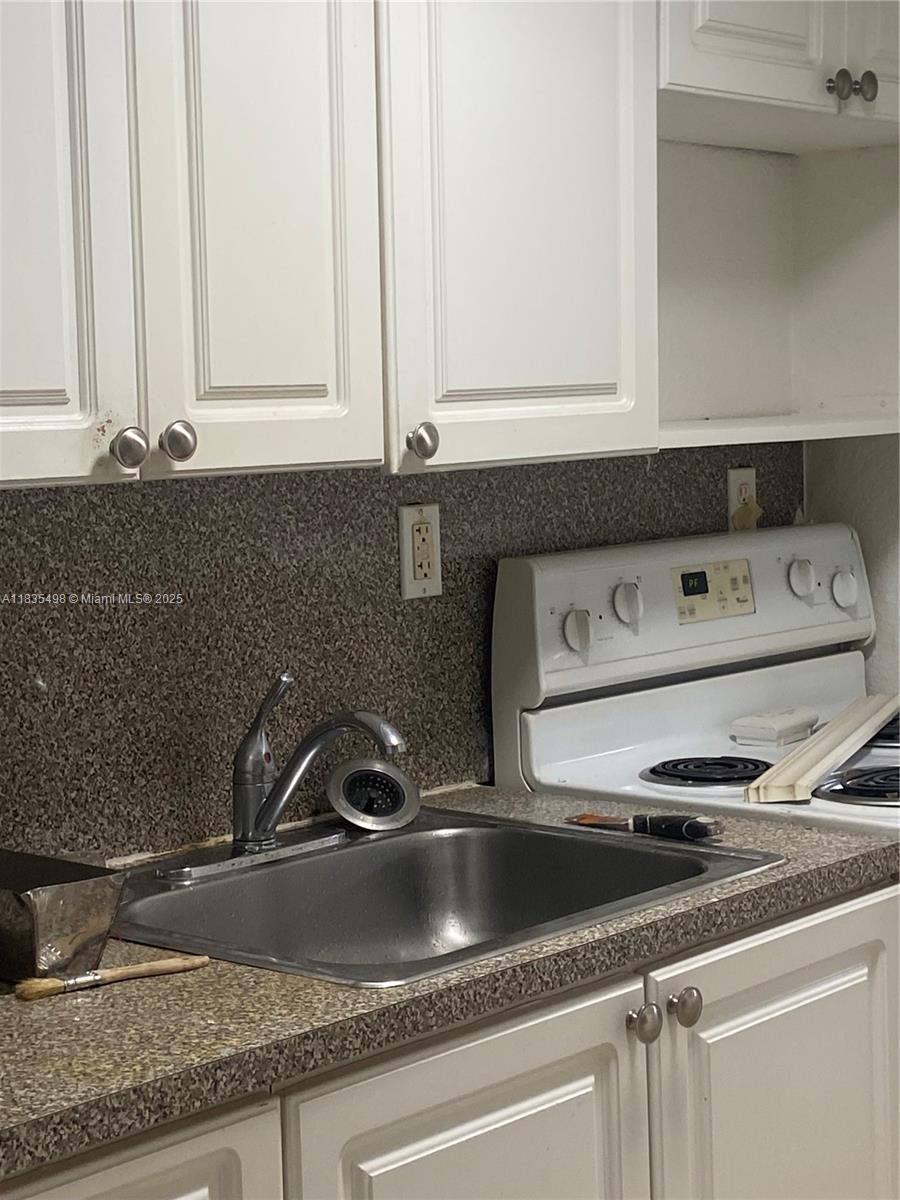 3901 SW 112th Ave 25