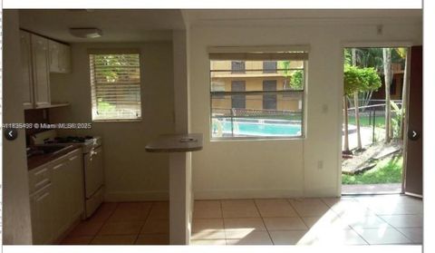 3901 SW 112th Ave 25 Miami FL 33165