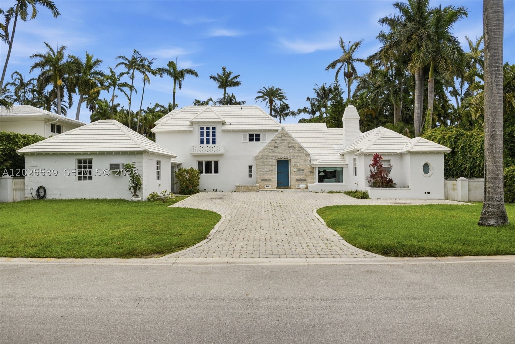 2535 Sunset Dr