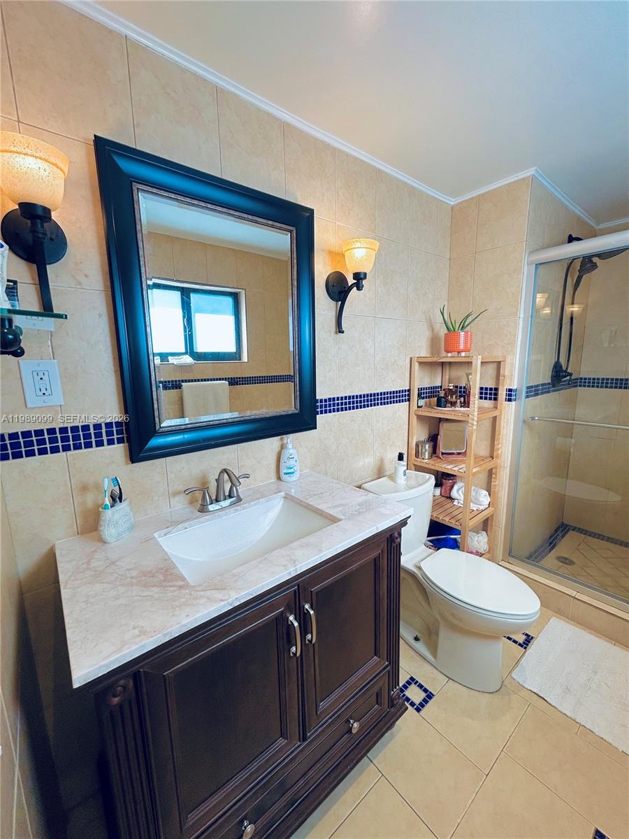 CORINNE PARK - Residential Lease