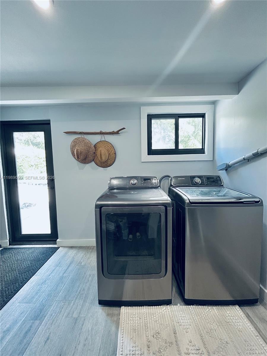 CORINNE PARK - Residential Lease