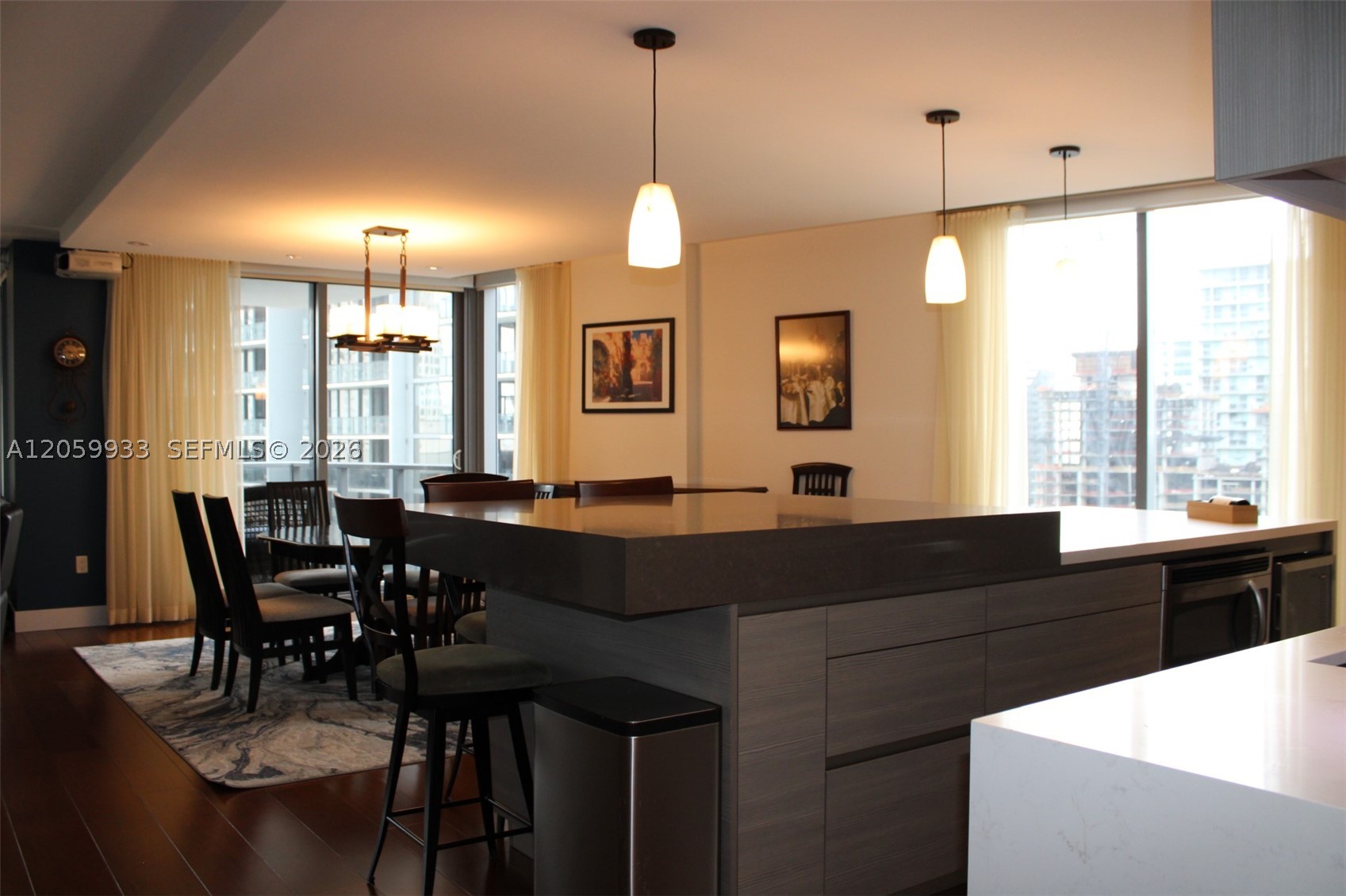31 SE 6th St 1801