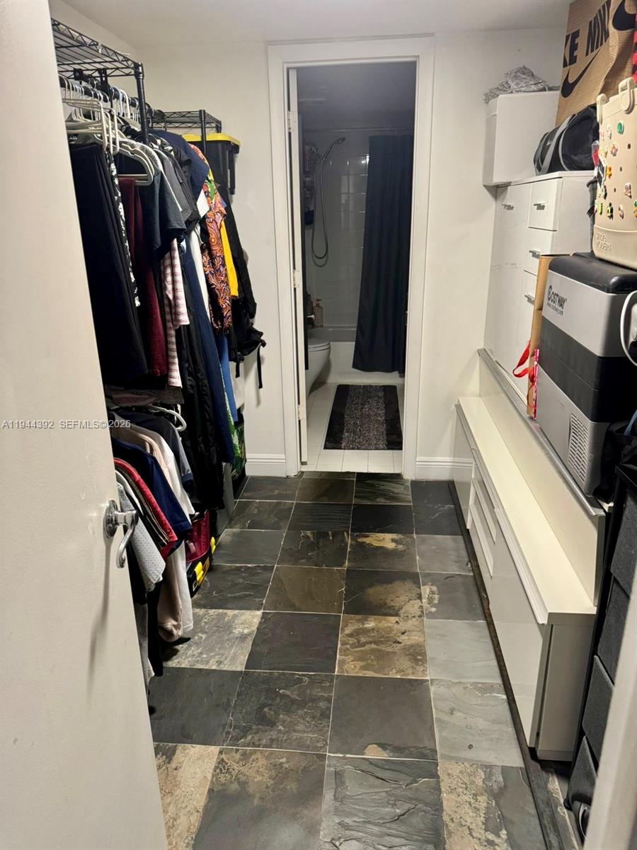 VISTA ON THE BAY CONDO - Residential