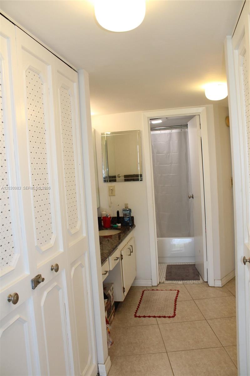 3475 N Country Club Dr 608