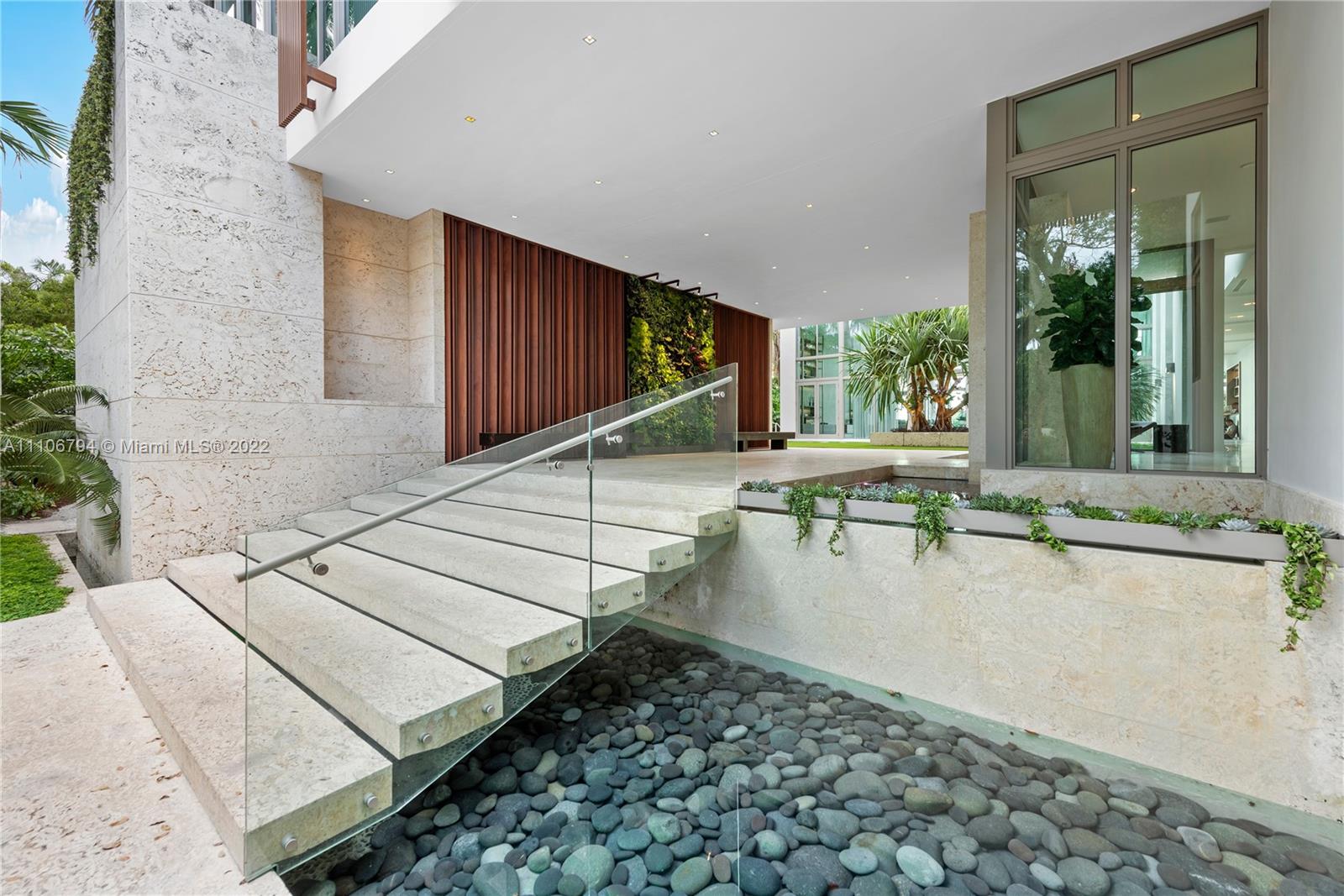 LA GORCE GOLF SUB - Residential