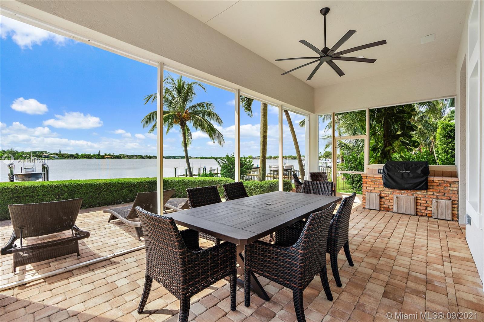 Tequesta Country Club - Residential